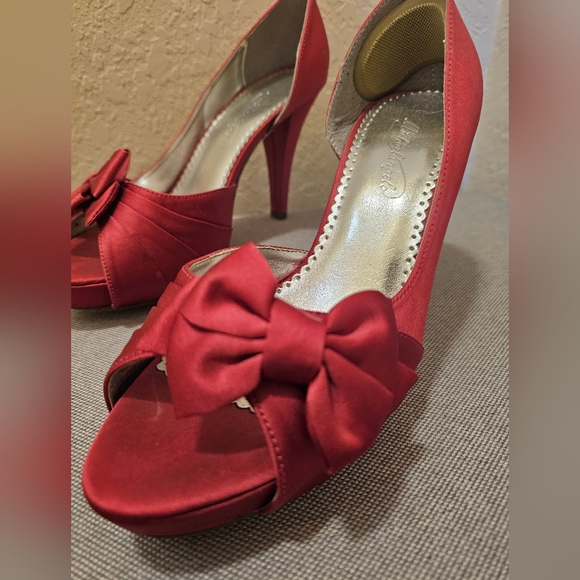 Dress high heels - Picture 7 of 12